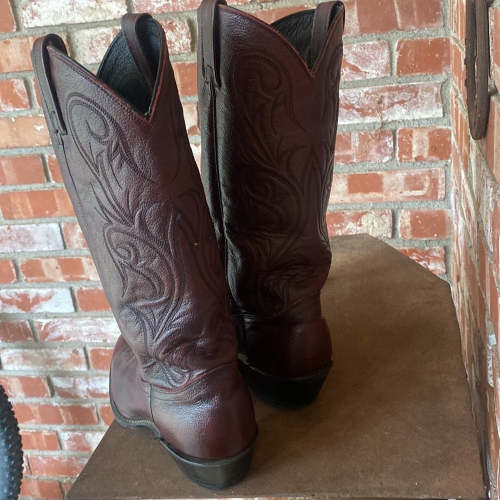 Women's Brown Leather Western Boots - Picture 4 of 11